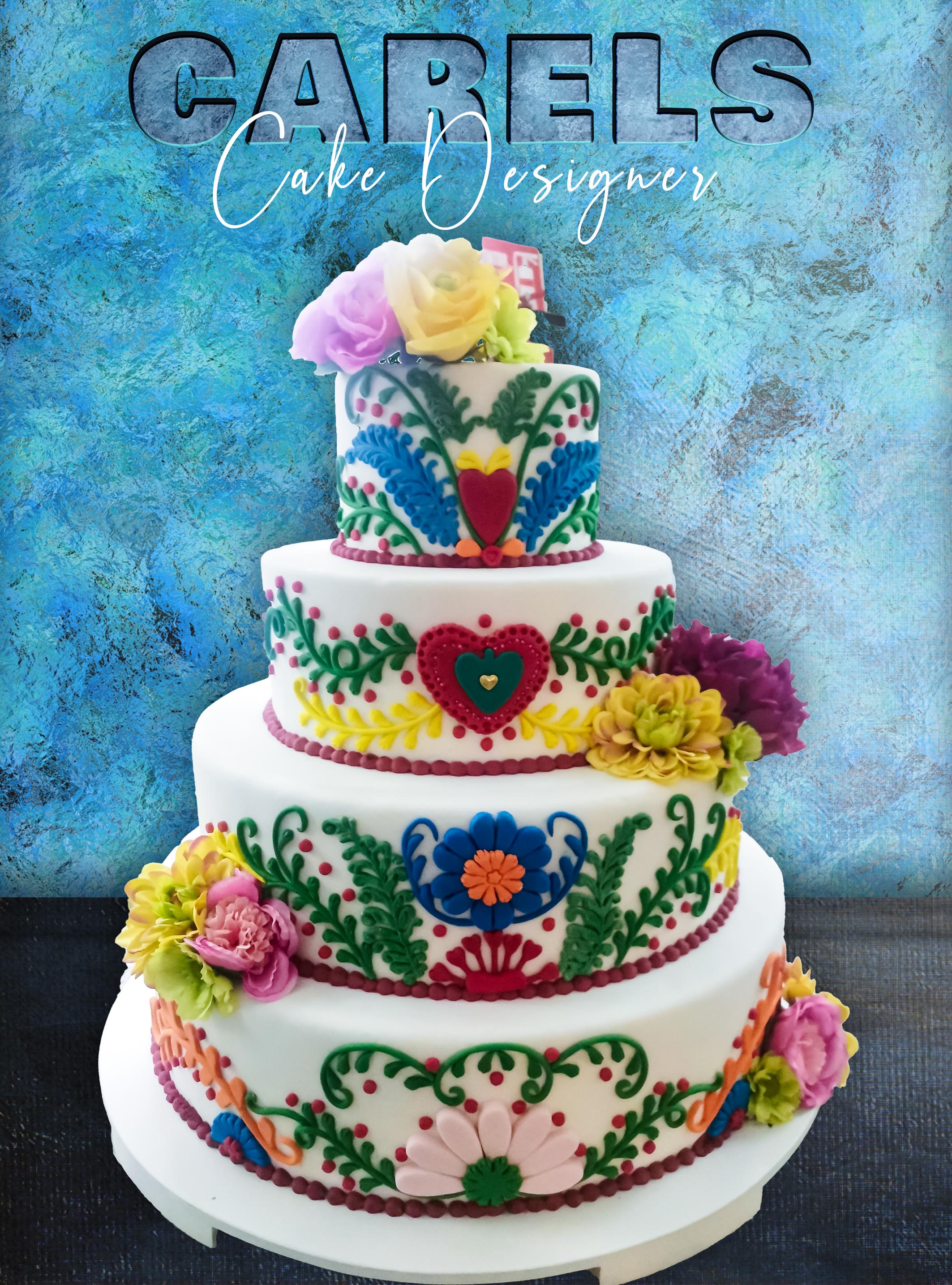 Pastel para boda con motivos mexicanos,
Pastel con bordados mexicanos,
Carels